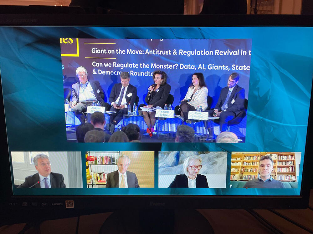 MeereJonathan's tweet photo. Duvall bvba, pulled off a 1600-person hybrid conference,  using the QuaQua platform. Together with #SteigenbergerWiltchers and Charles River Associates, they hit another one out of the park! 
#team #work https://t.co/DgfRWihfGs