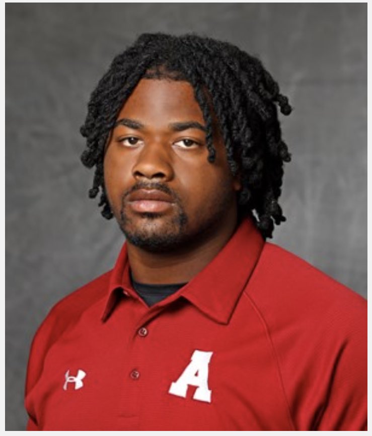 nmsugoaggies's tweet photo. 4 Days till Aggie Football #4 6’ 225lb SO RB from Homer HS in Homer LA and formally of Coffeyville CC @Star4Thomas Star Thomas. Great year in ‘21 rushed for 154 yards against Butler. Big, physical running back! #AggieCountDown https://t.co/2PJyTWq7IU