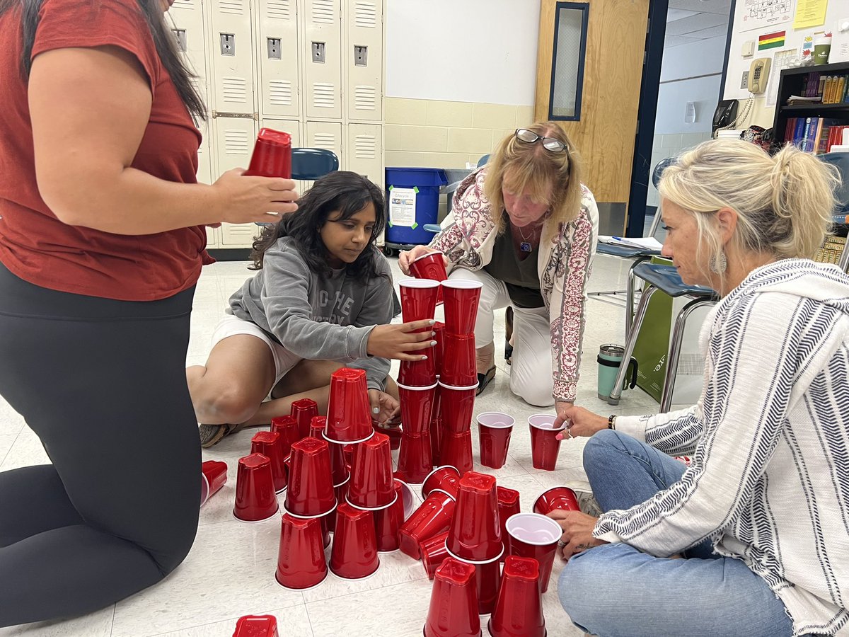 MrsL_ARTwsms's tweet photo. MPS middle school Wingman leaders took part in a Wingman refresher course last week. We had the most amazing time! Thank you to Heather and Rob for showing us all the amazing ways to build a healthy community in our schools. #wingmanmovement #mps #dylanswingsofchange #milford https://t.co/rRbBmJx05A