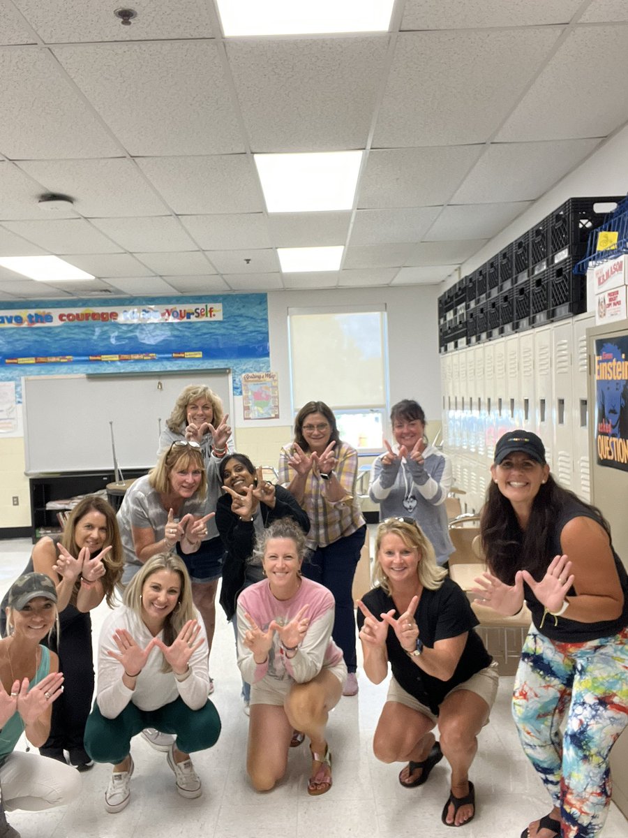 MrsL_ARTwsms's tweet photo. MPS middle school Wingman leaders took part in a Wingman refresher course last week. We had the most amazing time! Thank you to Heather and Rob for showing us all the amazing ways to build a healthy community in our schools. #wingmanmovement #mps #dylanswingsofchange #milford https://t.co/rRbBmJx05A