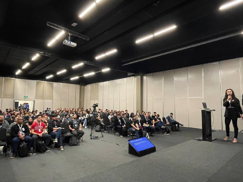 Morvana Bonin tweet media