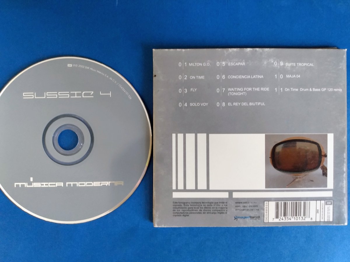 YairFA's tweet photo. @sussie4music Un disco que compre cuando recién salió a la venta en ese año.
Yo los conocí desde su etapa con el colectivo #NopalBeat y tuve la fortuna de poder hablar con ustedes en un evento en la embajada de Francia.
Espero que después, me puedan firmar este disco.
¡Saludos! https://t.co/pJL9hVMTFx