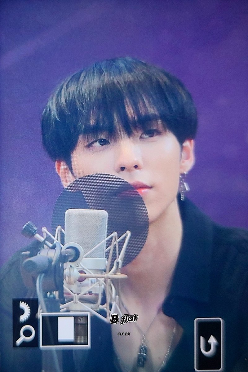 Bflat_x's tweet photo. 220823 아이돌라디오 
#CIX #BX #병곤 https://t.co/2tX7n9t40M