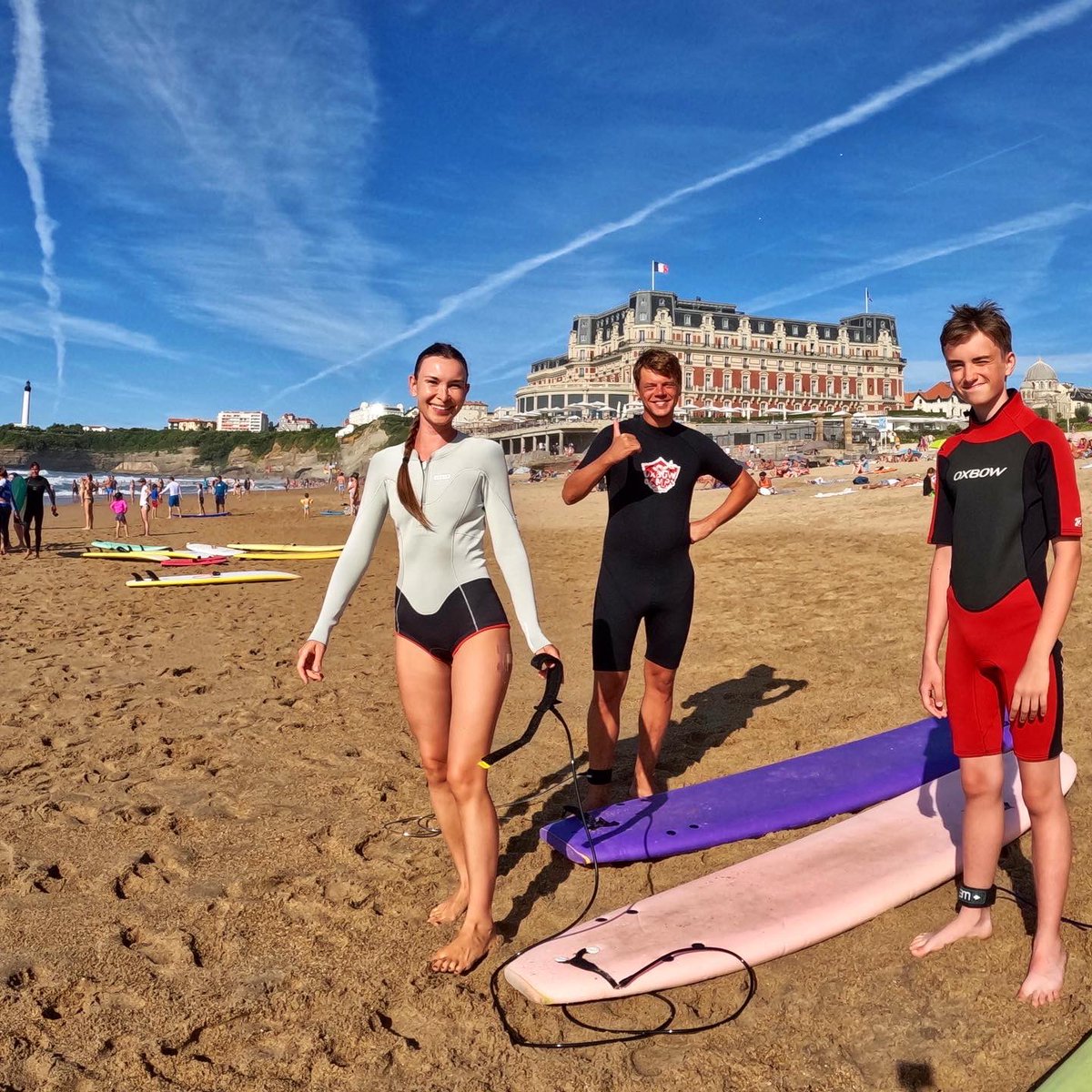 emmajoly71's tweet photo. Surf in mytic Biarritz 🌆 #surfinthecity #surf #surfcoach #surfguide #surfinstructor #biarritz #summerinfrance #baskcountry🌶 #familysurf https://t.co/YukIH2kZb1