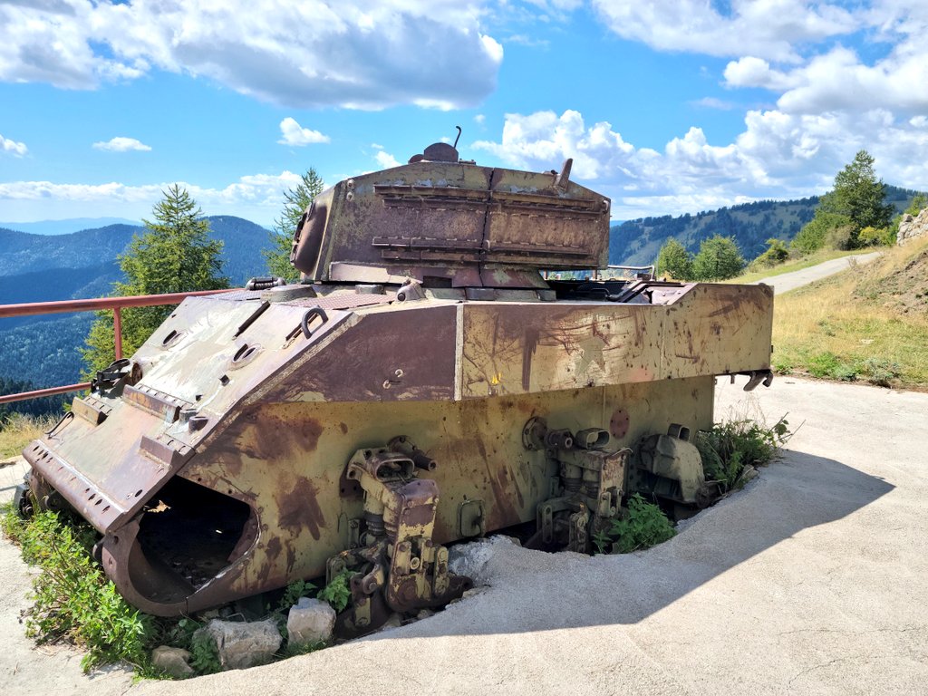 SebOlharan's tweet photo. Le site de l'#Authion, partagé entre les communes de #BreilsurRoya, #Moulinet, #Saorge et #LaBollèneVésubie a été le théâtre d'une bataille historique en avril 1945.

On peut y découvrir un patrimoine fortifié exceptionnel et des paysages à couper le souffle. https://t.co/GQQIPk3KGa