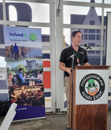 IrelandChicago's tweet photo. More sights &amp; sounds @mkeirishfest. Fortunate to have largest #IrishFest in #MidwestUSA. #Galway #Clare #Mayo #Donegal represented regions - 30% of visitors will visit 🇮🇪 in next 3 years-@TourismIreland @IrishNewsChgo #wallpapersofIreland @GlobalIrish @IrelandEmbUSA @ICSMidwest https://t.co/GJ2dONEESM