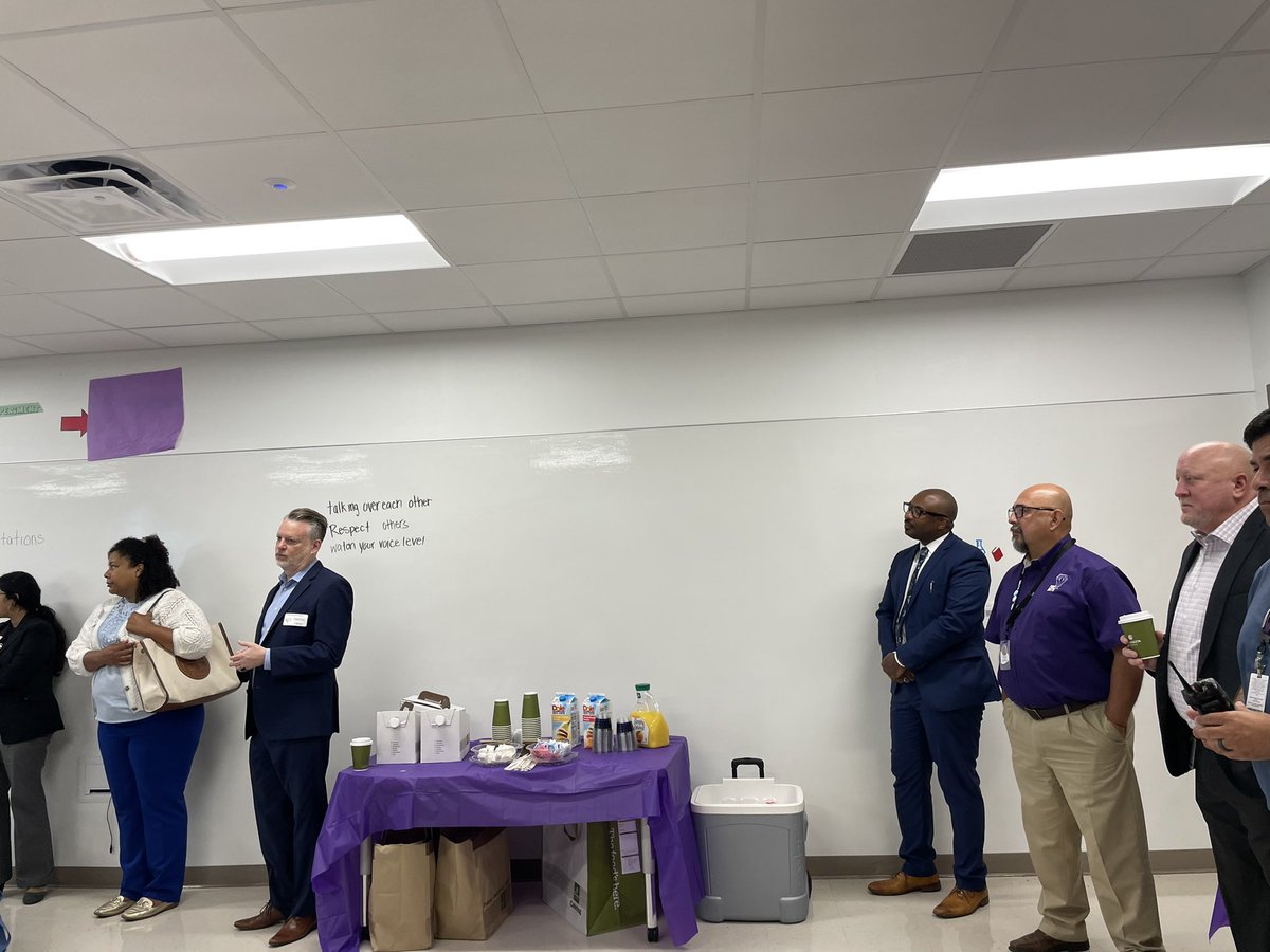 Kicking off TXSTATE Teacher Residency orientation. Our residents were greeted by our Executive Leaders and offered a commitment letter of our intent to hire once complete with the program. <a href="/LMatejo/">Lacye Matejowsky</a> leading this wonderful work! #RattlerUpBpbcats
