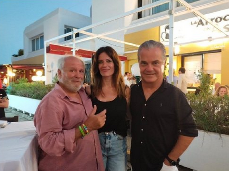 republicmeoth's tweet image. Por cada 10 me gustas - 10 retuits le hago a Marcos de Quinto la cabeza mas grande.
Que empiece el juego!!