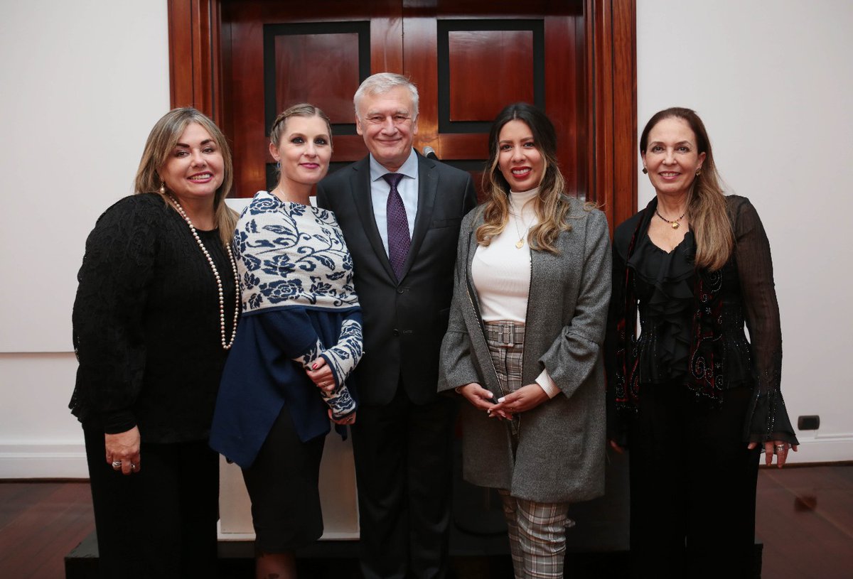 Embajada de la República Checa en Perú tweet media