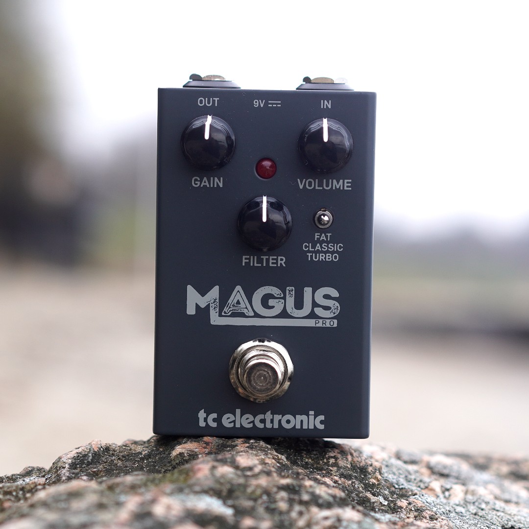 tcelectronic's tweet photo. The MAGUS PRO's slow slew rate, treble filter control and three different modes of operation provide more than enough variance in approach and tone to compliment any playing style.
#tcelectronic #maguspro #distortion #distortionpedal #guitarpedal #knowyourtone https://t.co/vyrdkNBJKY