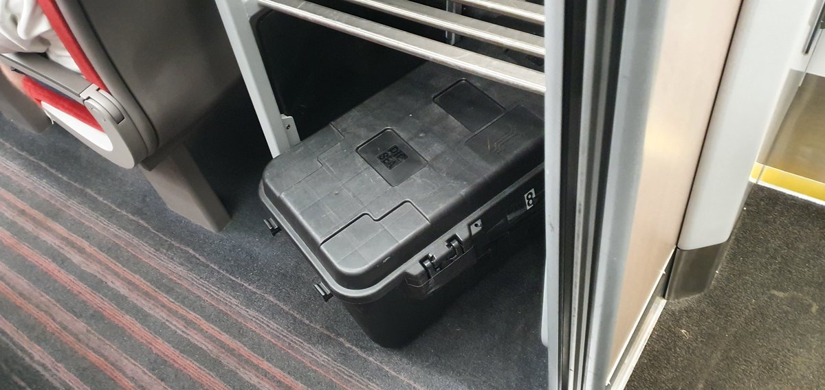 Back to School for PicSea! Pleasure to be invited to <a href="/UniOfYork/">University of York</a> for Summer School “Innovating the Future of Bio-Inspired Autonomous Robots for Offshore Renewable Energy Inspection". Looking forward to tomorrow's talk and demo. Can you mobilise PicSea's AUVs by train? Yes #NetZero