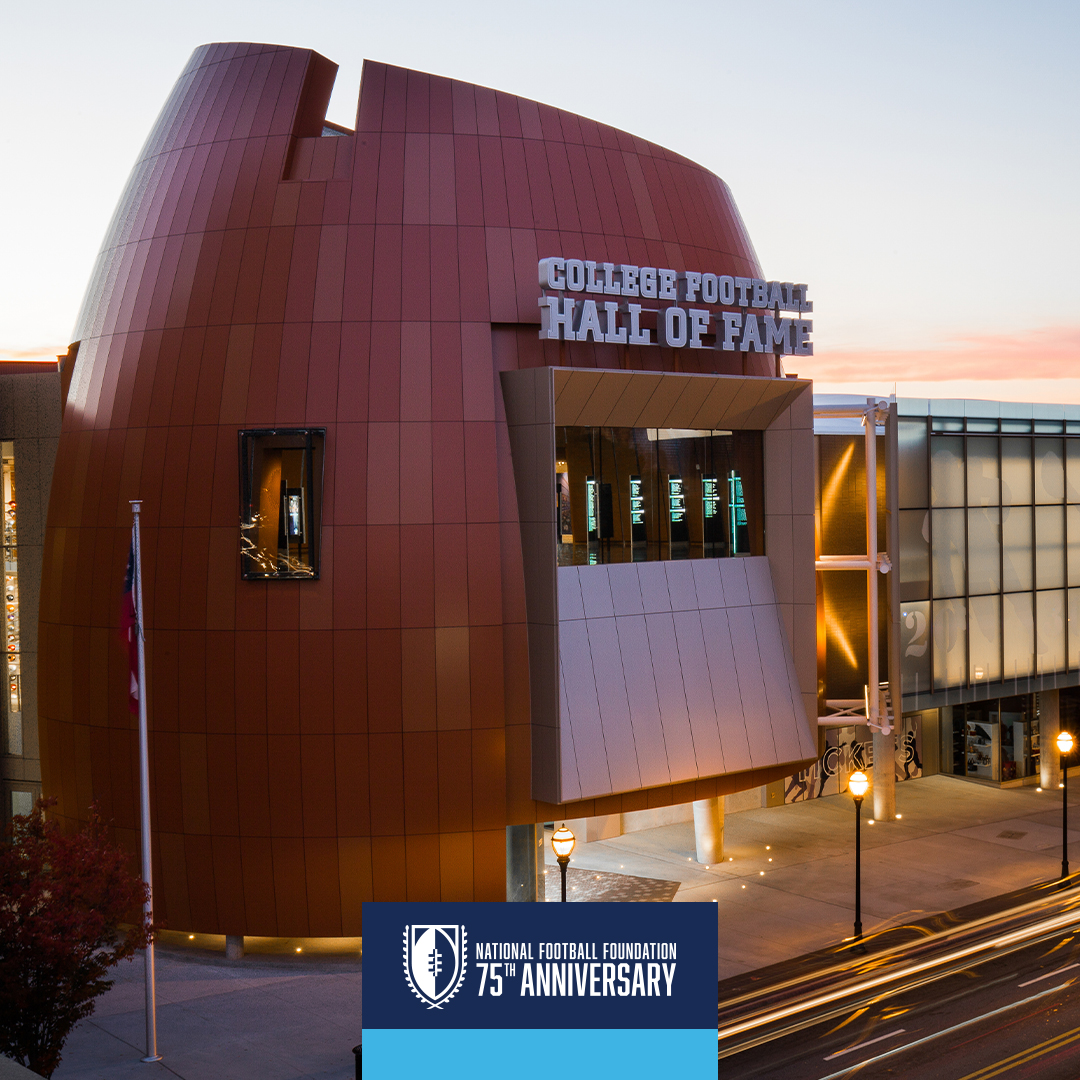 NFFNetwork's tweet photo. On this day in 2014, the @cfbhall opened its doors in Atlanta!

The state-of-the-art Hall meshes traditional memorabilia with interactive exhibits and fans are greeted upon entry with a three-story helmet wall representing all football playing colleges and universities

#NFF75 https://t.co/OYxESZK8qx