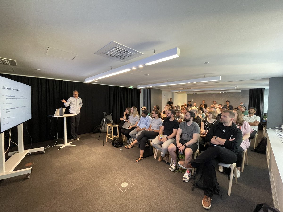 ixdahel's tweet photo. Starting right now: Designing in the agile world! 

@panu is welcoming a full house at @ReaktorNow for our @ixda local meetup https://t.co/70tYMaCaIK