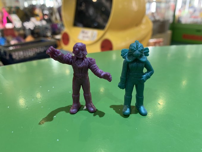 人気商品!! キャラクター消しゴム大図鑑GT | dizmekaro.com