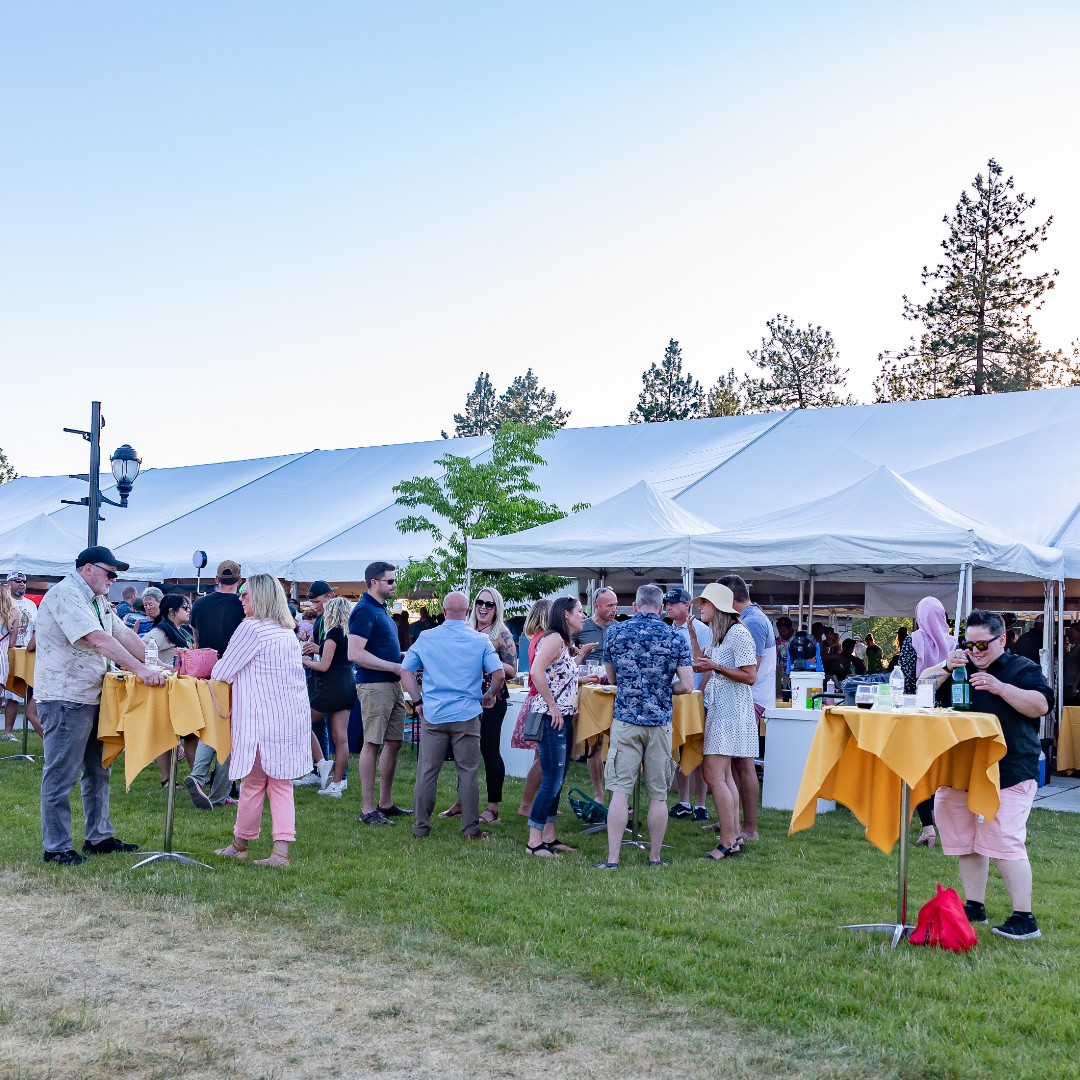 ''Such GOOD Food 👏 and wonderful people.'' 
-Danielle Johnson 

Thank you Danielle of your positive review of crave! 2022. We hope to see you next year!

#CraveNW #Spokane #EatINW