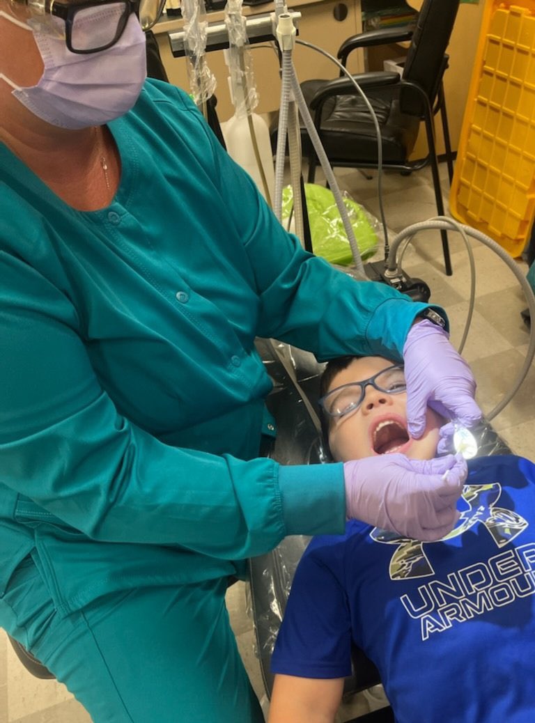 SuptCaseyAllen's tweet photo. Big day @BCESBombers yesterday. Kids had the opportunity to Floss and Gloss thru FRYSC and Purchase District Health Department. 

Then families roll in for a great Back to School night! 

Great stuff going on @BallardSchools! Way to #ElevateBC! https://t.co/Nr2WyRvBvV