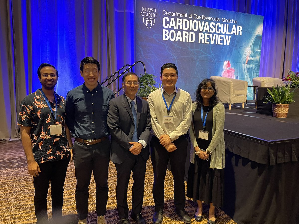 Feeling amazing and honored to be able to learn from Dr. Nishimura at #CVBR2022 Thank you for being willing to take a selfie with the fellows! @jasonwen7 @theravishah @rraven8 @DrAmyPollak @mwcullen @jeffreygeske @DHCVFellowship
