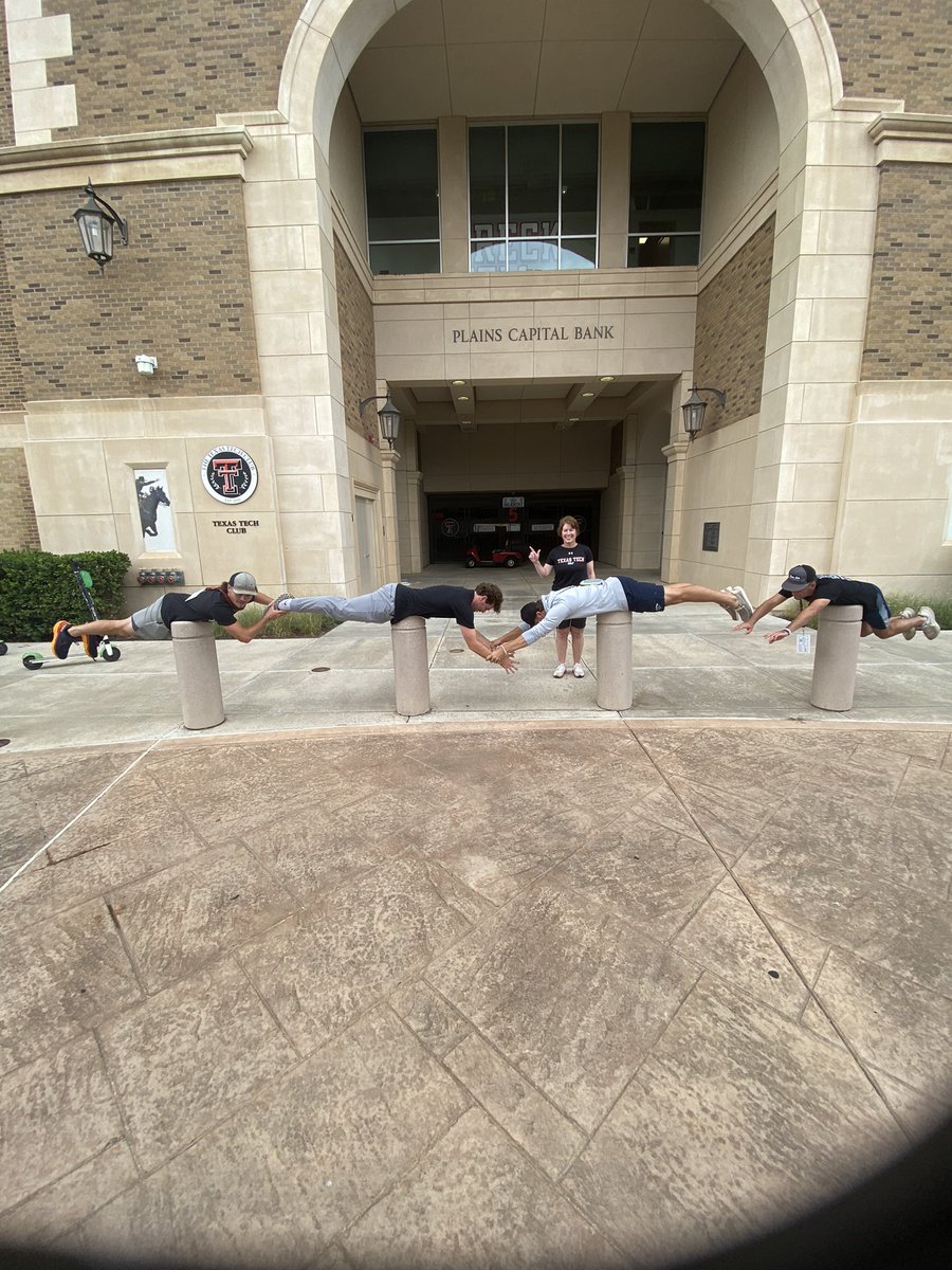 WreckEmPrep's tweet image. Common dubs x east side #wreckemprep