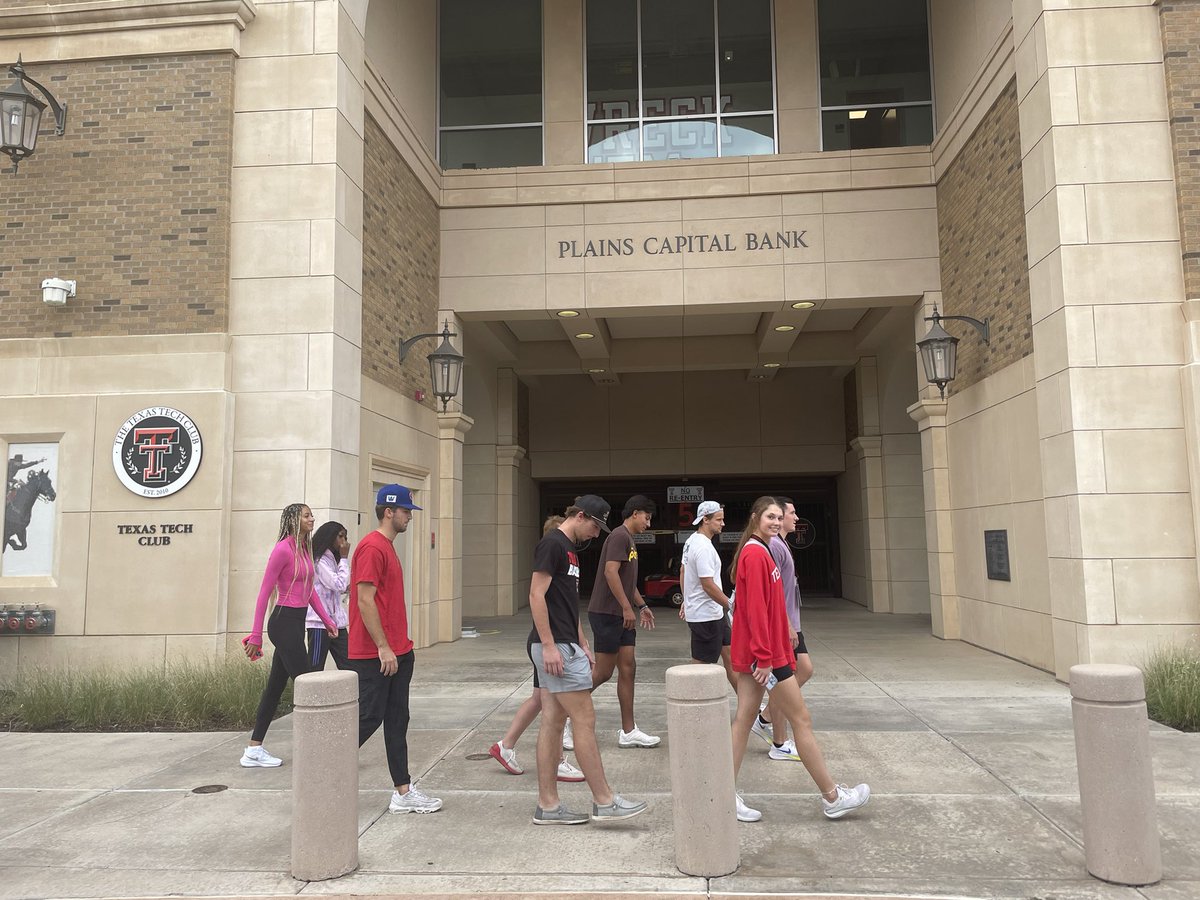 WreckEmPrep's tweet image. Team star ⭐️ speed walking by the east side of the Jones Stadium because we’re perfectly on time 😅 #wreckemprep22