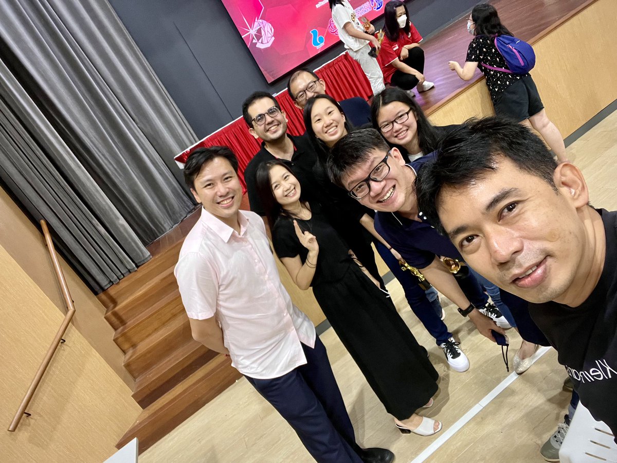 东邪西毒南帝北丐 played chess ⚔️😁
#fun #teamevent