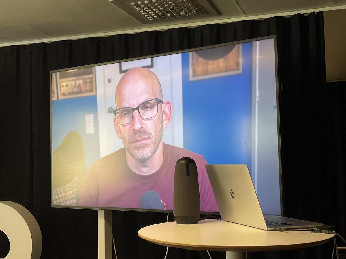 ixdahel's tweet photo. With a recorded greeting from @jboogie https://t.co/KPFod2pJs0