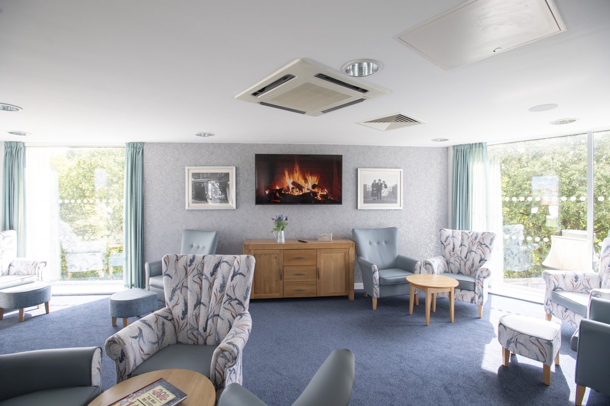 VidaHealthcare1's tweet photo. Vida Hall is the first of three homes opened by Vida Healthcare. There are 70 rooms,  that offer both residential and nursing care for those living with dementia.

To learn more about Vida Hall, contact our Admissions
Team today on 01423 276400 

#VidaHall #VidaHealthcare https://t.co/Wlvljix2Vt