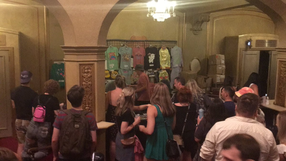 daveyboy604's tweet photo. @modestmouseband you never get to see our #BuySomeMerch devotion in the lobby,., VanCity queued up to support yer schwag ,., please come back for a 5day residency at our Fabulous @commodorevcr ,., you’ll love unwinding here https://t.co/iKzPusPH4e