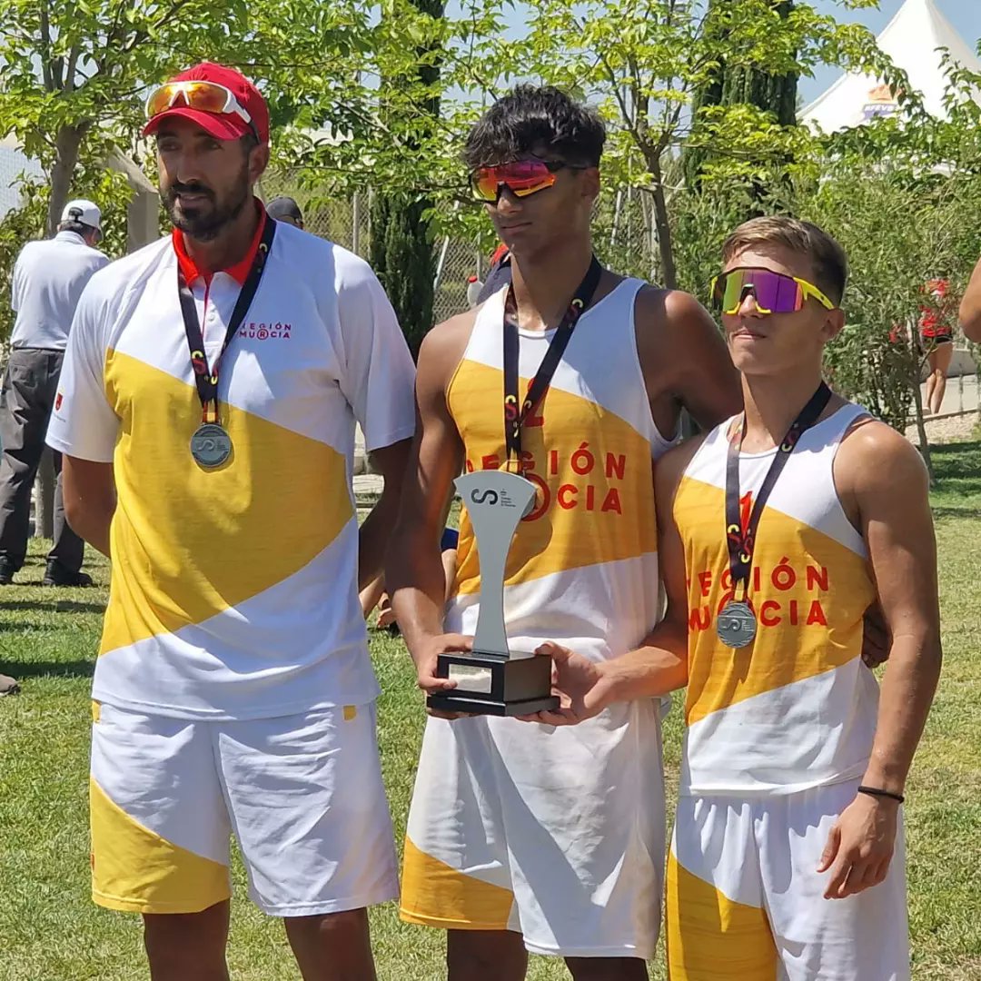 meca_javi's tweet photo. 8 Campeonatos de España de clubes con el CD La Manga y 1 Campeonato de España de selecciones autonómicas con la selección murciana. 

Julio y Agosto, disfrutando lo que tanto había soñado. 
Voley Playa! https://t.co/anbDu2ylG9