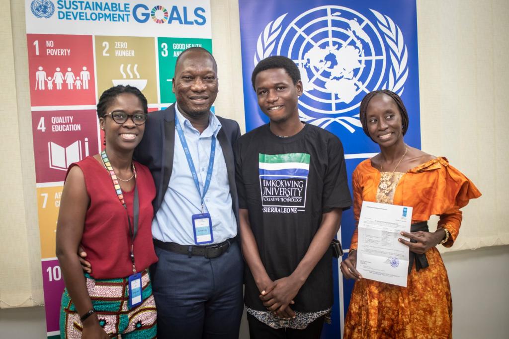 Congratulations to John Cookson Kamara from 🇸🇱, #winner of <a href="/Limkokwing_SL/">Limkokwing Sierra Leone</a> 4⃣ years scholarship worth $6,900 to study #SoftwareEngineering. John is upbeat that his new feat came as a result of <a href="/UNDPSierraLeone/">UNDP Sierra Leone</a>'s partnership with academic institutions in the country.