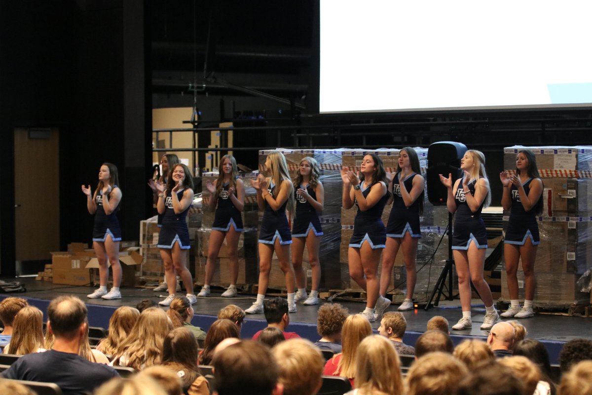 LewisCentralCSD's tweet photo. We started our first day of school with 1st, 2nd, 6th and 9th graders this morning! It's always exciting to have kids in buildings! Everyone except 1st grade will be back tomorrow! https://t.co/tkpCA8rIqS  #InspiringExcellenceLC #LCTitans https://t.co/HVVQ8RNQBa