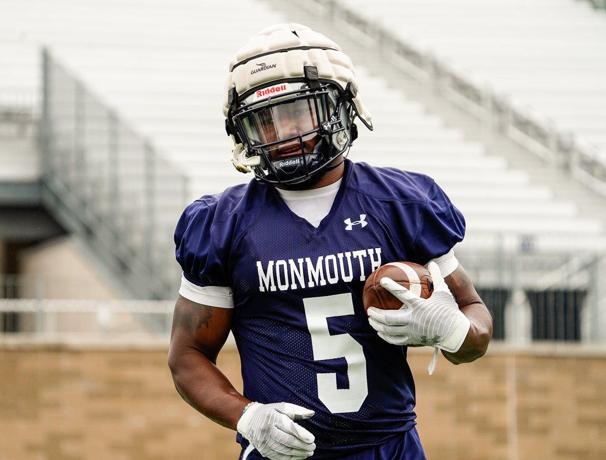 MUHawksFB's tweet photo. Iɴᴛʀᴏᴅᴜᴄɪɴɢ ᴏᴜʀ 2022 Tᴇᴀᴍ Cᴀᴘᴛᴀɪɴs!

🔹 @DaquanGrimes5 
🔹 @moraleseddie3 
🔹 @TonyMuskett  
🔹 @szubason1 
🔹 @ReeseTwoReal 

#FlyHawks https://t.co/Qq9bXll3dp