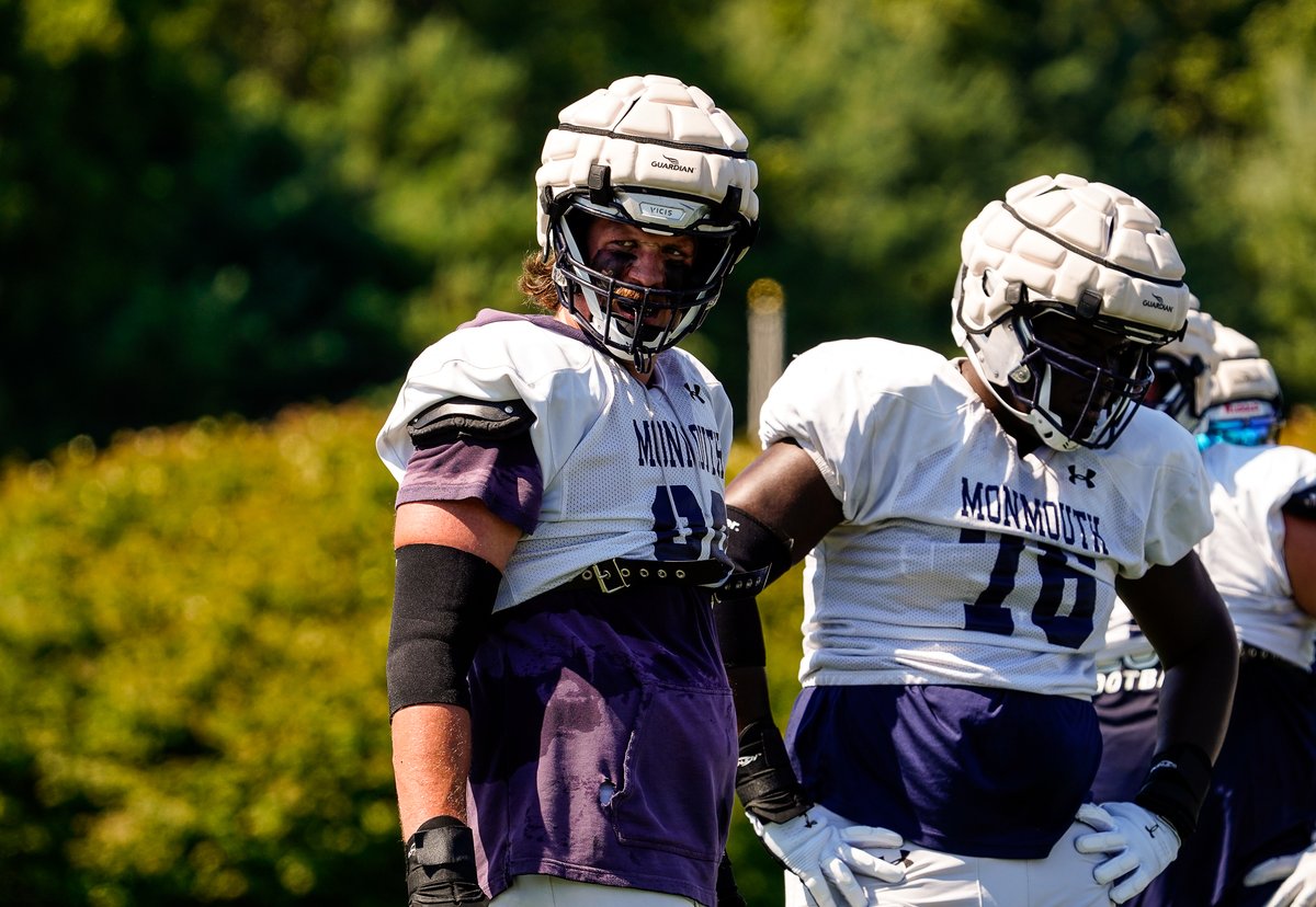 MUHawksFB's tweet photo. Iɴᴛʀᴏᴅᴜᴄɪɴɢ ᴏᴜʀ 2022 Tᴇᴀᴍ Cᴀᴘᴛᴀɪɴs!

🔹 @DaquanGrimes5 
🔹 @moraleseddie3 
🔹 @TonyMuskett  
🔹 @szubason1 
🔹 @ReeseTwoReal 

#FlyHawks https://t.co/Qq9bXll3dp