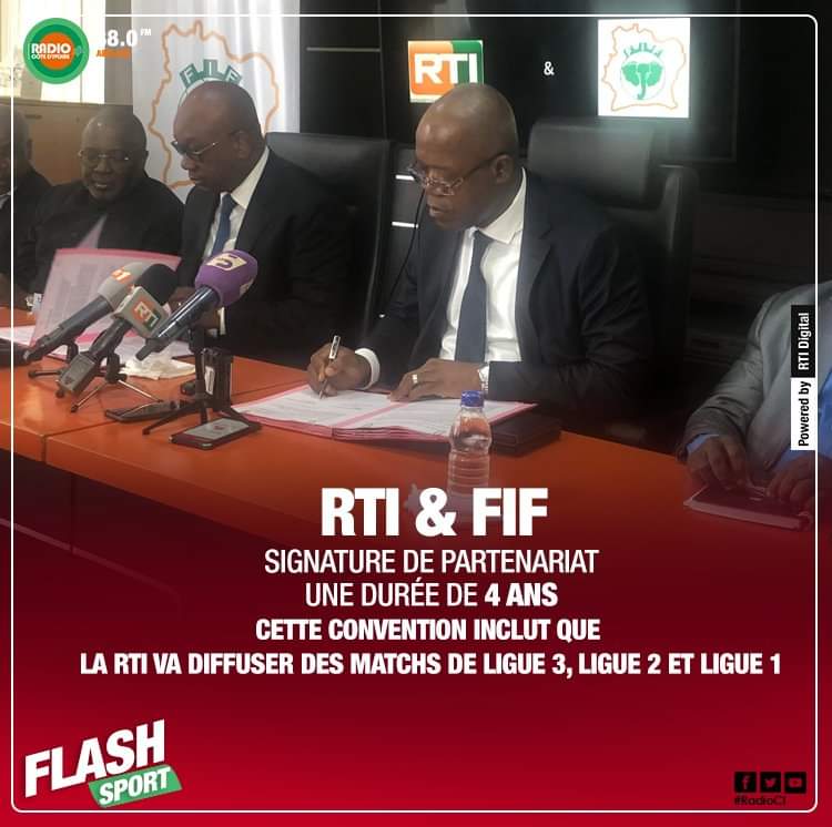 RadioCiv's tweet photo. #FlashSport🇨🇮 
La RTI Officiel et la Fédération Ivoirienne de Football, ont signé un partenariat ce mardi 23 août 2022. D’une durée de 4 ans, cette convention inclut que la #RTI va diffuser des matchs de Ligue 1, Ligue 3 et Ligue 3.
#RTIinfo #RadioCIv https://t.co/dqy2cCYqfg