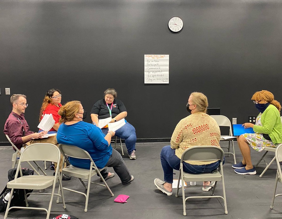 HeartofRoyaltee's tweet photo. Osborne Whole Child Model Team prioritizes collaborative leadership! We plan, prepare, and lead together!
@CobbSchools @rlosbornehs @GaDOEWholeChild @GaDOESDI https://t.co/GCqLSVhmPt