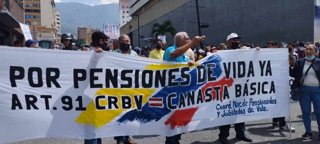 #23Agosto
Desde Caracas.
El sector de educación, universidad y enfermeras en protesta por la exigencia de la derogatoria del instructivo Onapre.
#OnapreEsMaduro