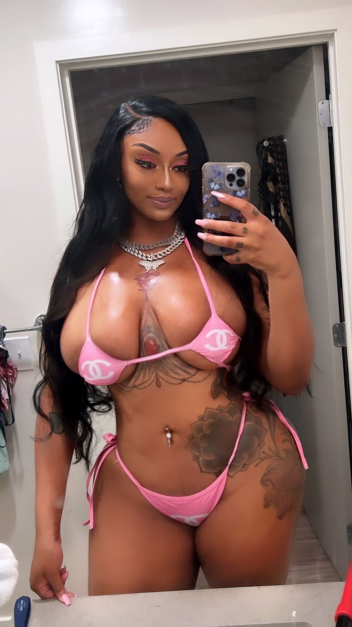 TW Pornstars - 🇳🇬Eze Nwanyi Ifeoma ✨. Twitter. Subscribe to my only fans  🔥Linkinbio. 3:33 PM - 23 Aug 2022