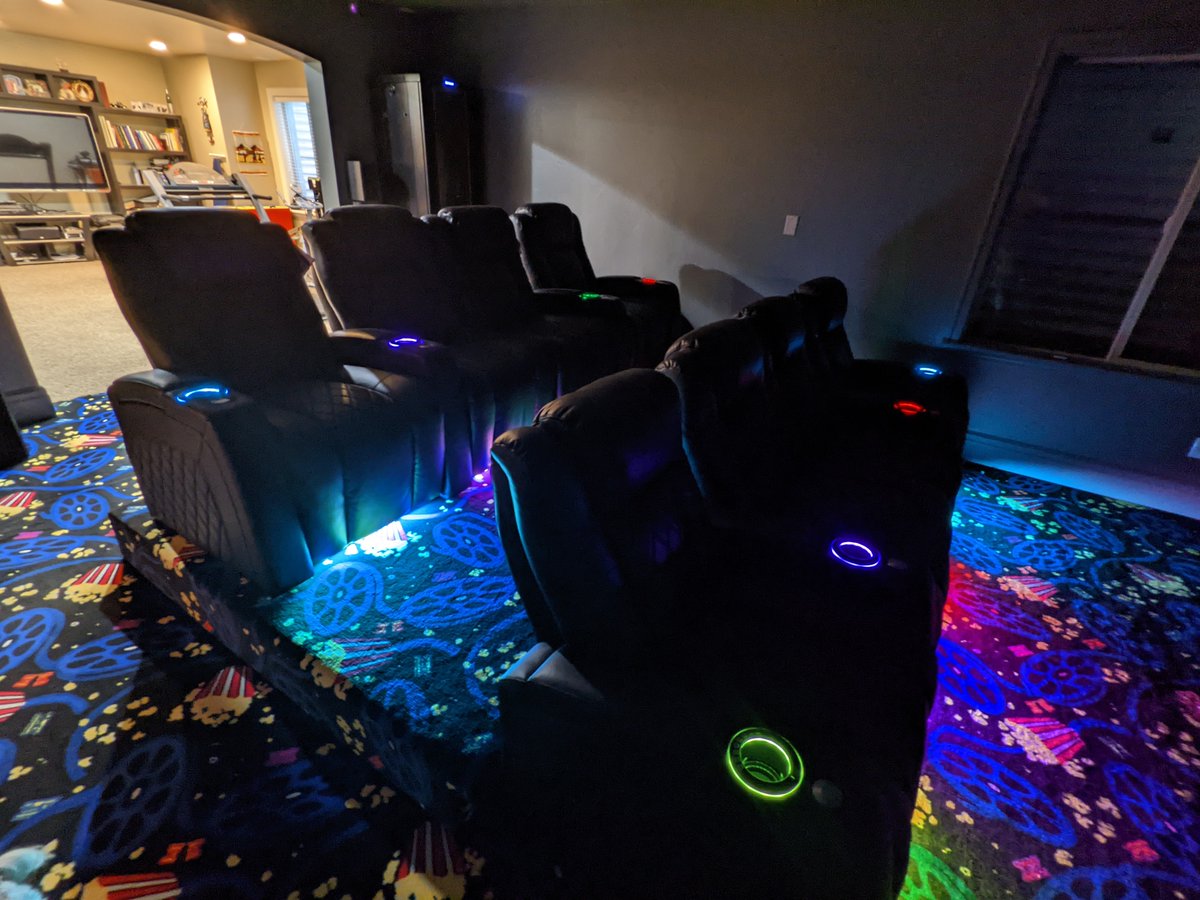 htmarket's tweet photo. https://t.co/QfT7ITk0pN just got some new photos from a customer showing HT Design Wavelands, power everything including recline, headrest, and lumbar. Memory button set it and forget it. https://t.co/3LCIlXyqh4
#theaterseating #hometheater https://t.co/d5X8VDoy6M