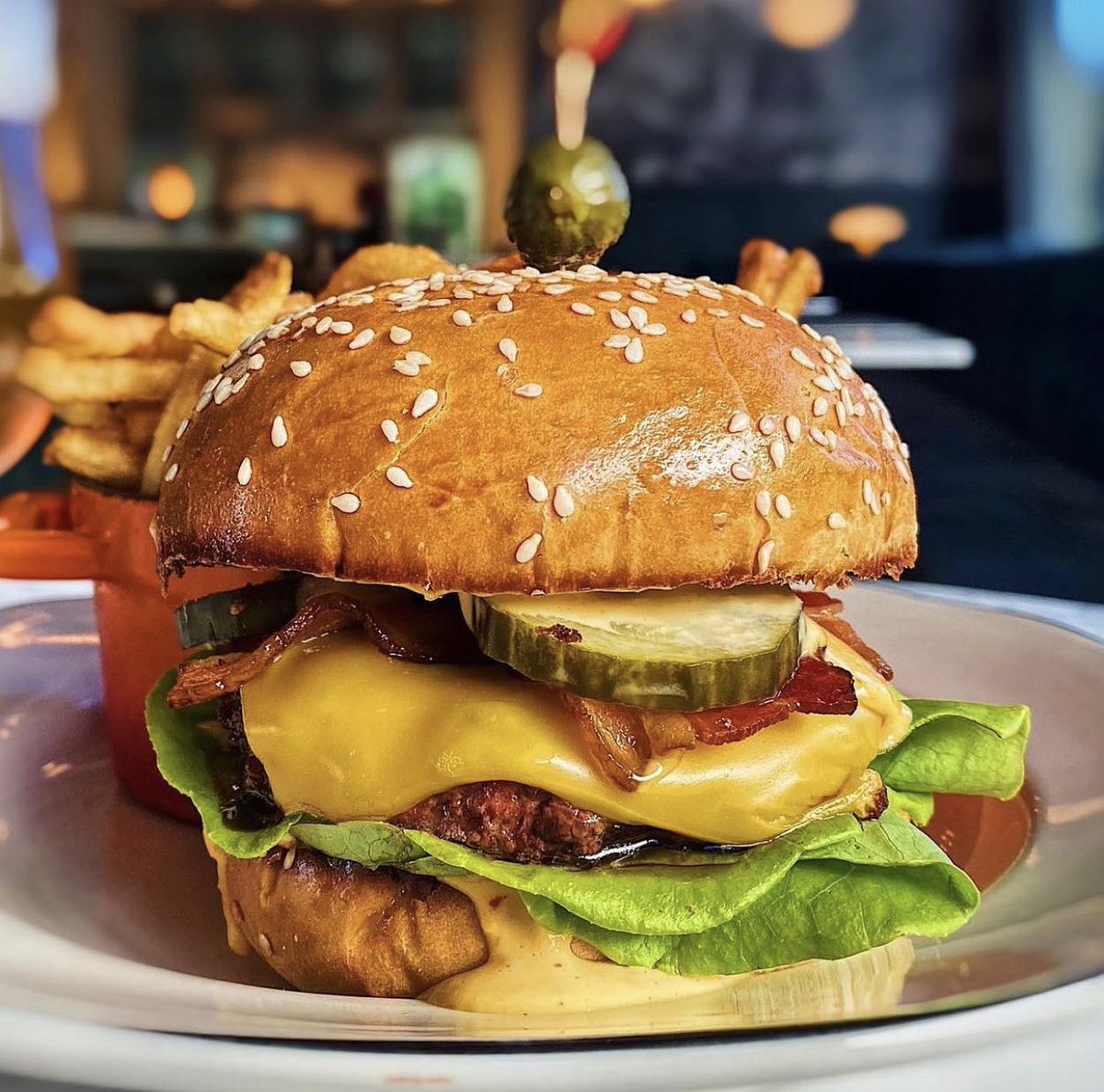 As delicious at home or on location. 
Order our OG burger via your favorite apps for delivery or on location @whiskeydiner tonight! 
#GeeBurgerNow