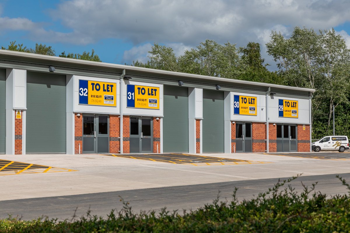 WhittleJones's tweet photo. We are pleased to confirm that work on @NorthernTrustCo's new 35,773 sq ft industrial development in St Helens has been completed. https://t.co/CcsoY832wB
#industrialunits #commercial #tradecounter #workshops #warehouse #investment #development #property #growth #jobs https://t.co/SneLjvtyTY