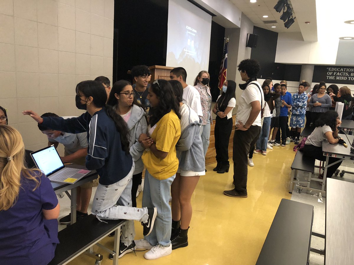 Great turnout for our first informational HOSA meeting. New officers were introduced and we are anticipating a year full of success stories! @KCAHOSA