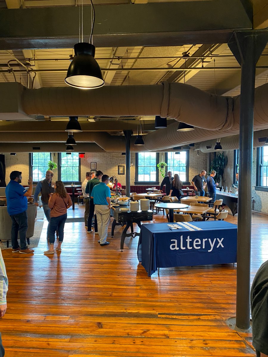 continuus_tech's tweet photo. Thank you to everyone that attended our Whiskey + Analytics event at J. Rieger &amp; Co. Distillery last Tuesday! 

Whether you made it to the event or not, this Predictive Analytics Starter Kit is a great place to begin building core predictive insights: https://t.co/foAsMHLDfY https://t.co/nBf9IuOR0c