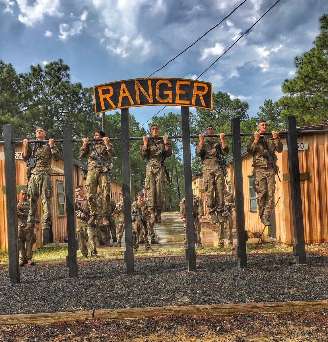 ChecoGray's tweet image. It is wrong and foolish to mourn the men who died. Rather we thank God we live 
❤️💯