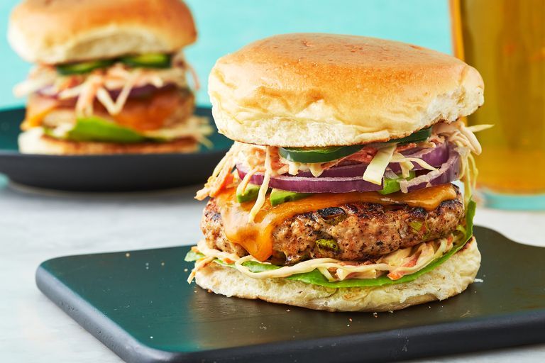 FaveThingCom's tweet photo. The perfect recipe for summer cookouts and family gatherings! Check out the recipe for Chicken Burgers on FaveThing: https://t.co/tlt57cWshH #FaveThing #ChickenBurgers #ChickenBurgerRecipe #BurgerRecipe #Recipe #SummerRecipe #Delish https://t.co/ObDTDa5i5G