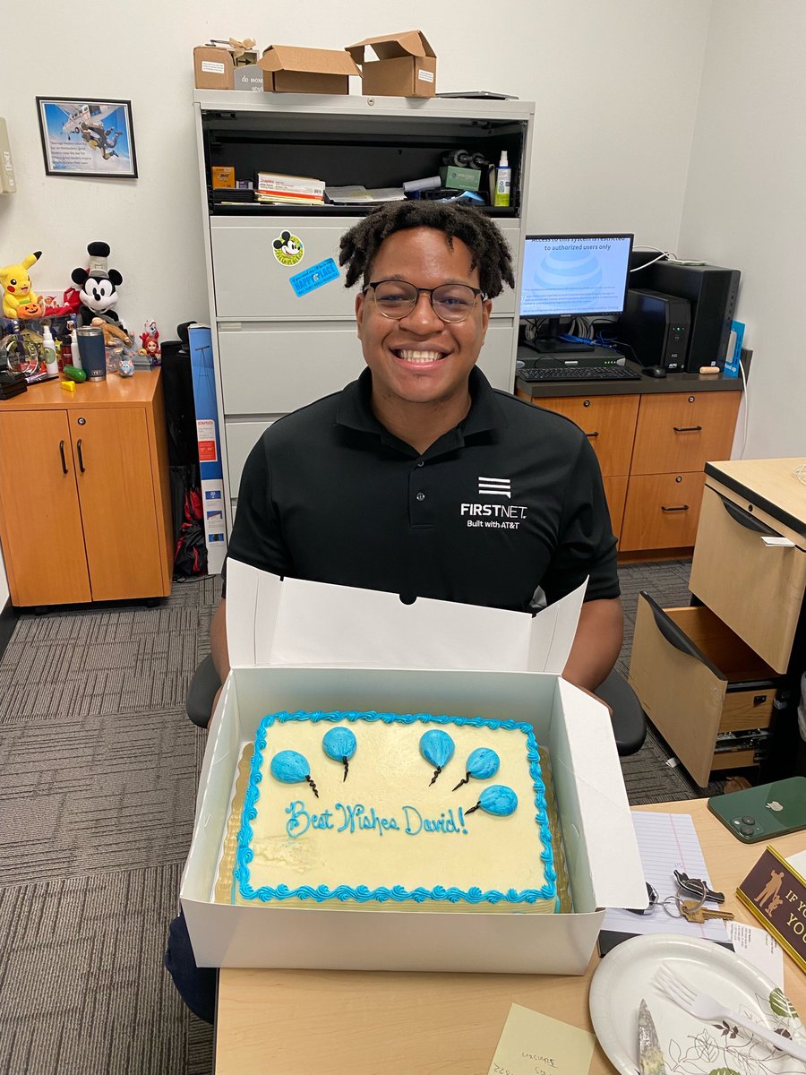 anthonydomonick's tweet photo. @DavidWhitewATT good luck on your next adventure! Team North Tampa is lucky to have you!! You will be missed in Countryside!! @DanielaCarla00 @jrluna11 @One_FLA @theeastregion #WinningTheWeekend #LifeAtAtt @tonibraxton44 https://t.co/TJdqLDkJTU