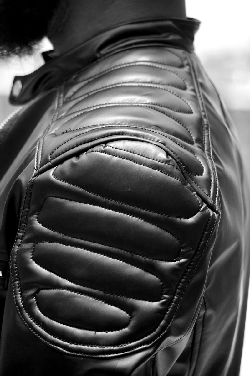 Hasselco_'s tweet photo. Love this leather jacket? 
Yeah🌚, I made this...  

Tailored to your fit… 

Finish 💯 
Fit ✅
Price: 🌚 Sweet deal.  
Packaging: Box 
Delivery: Worldwide https://t.co/5AQKeA1l7l