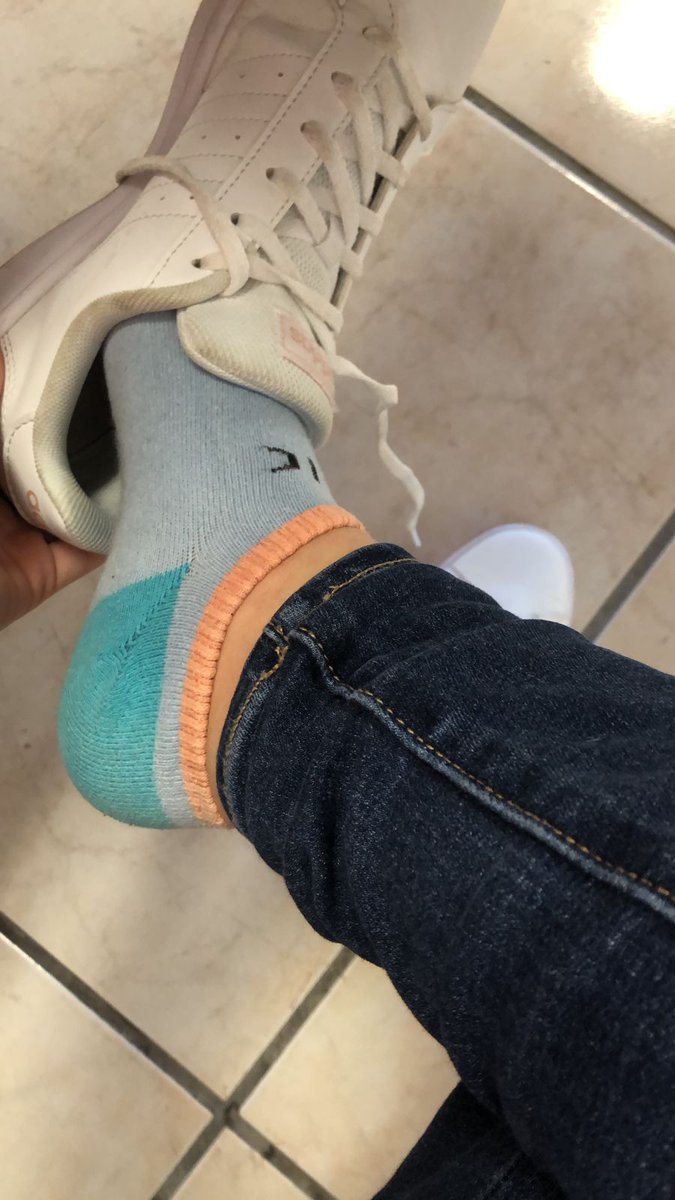 yourangiequeen's tweet photo. I want you smelling my feet girl bitch! https://t.co/tJp8JOLFCo