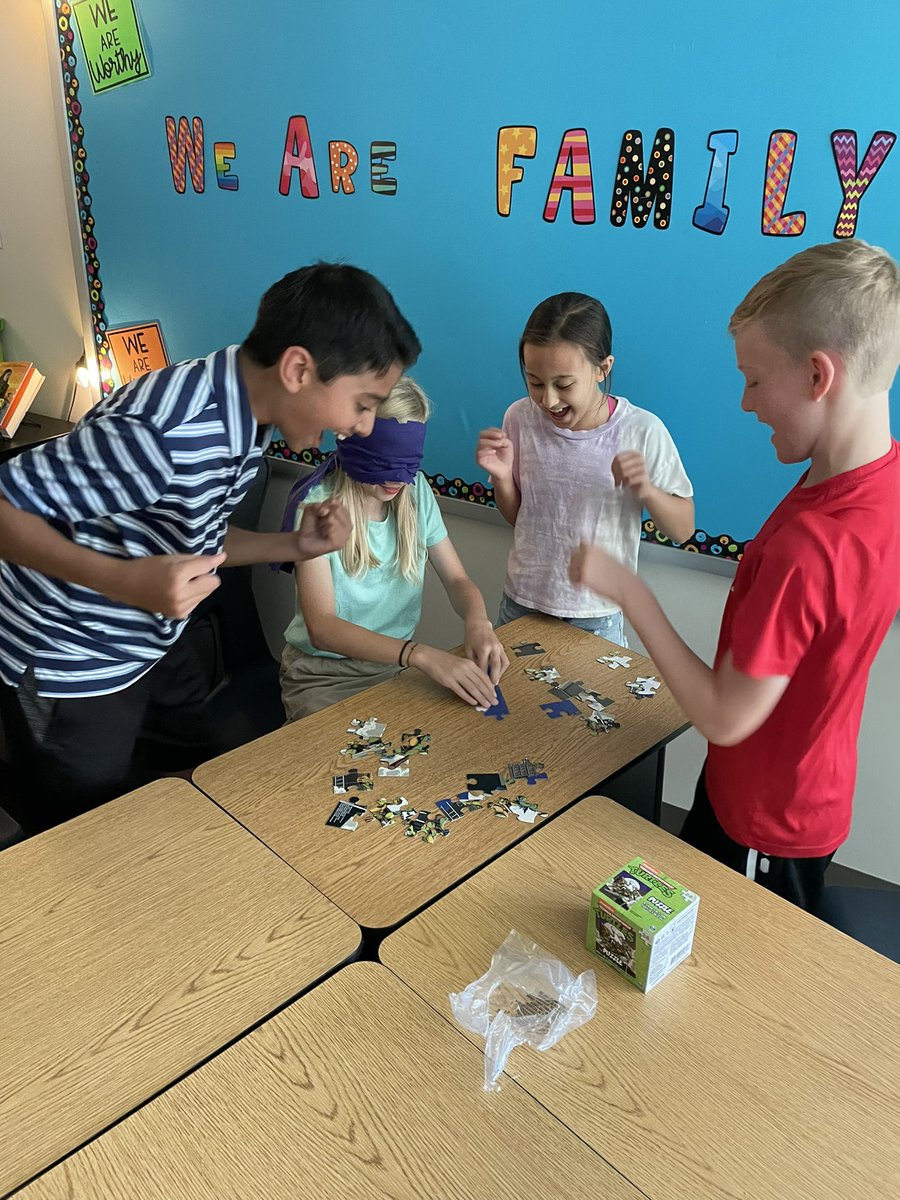 MissMeuser16's tweet photo. Collaborative Puzzle activity to learn how to effectively communicate in a group when faced with adversity…aka a blindfolded team leader! Love this group and their determination already! https://t.co/nQd9PdvL8p