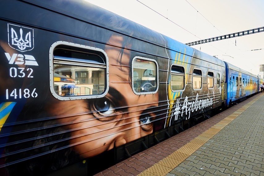 AKamyshin's tweet photo. Today we launched #TrainToVictory - 7 coaches, painted by Ukranian artists to remember about 7 temporarily occupied territories and out people there. This train will be running across Ukraine, connecting east and west. We do everything to make our victory closer. https://t.co/BlrGeS4jHs