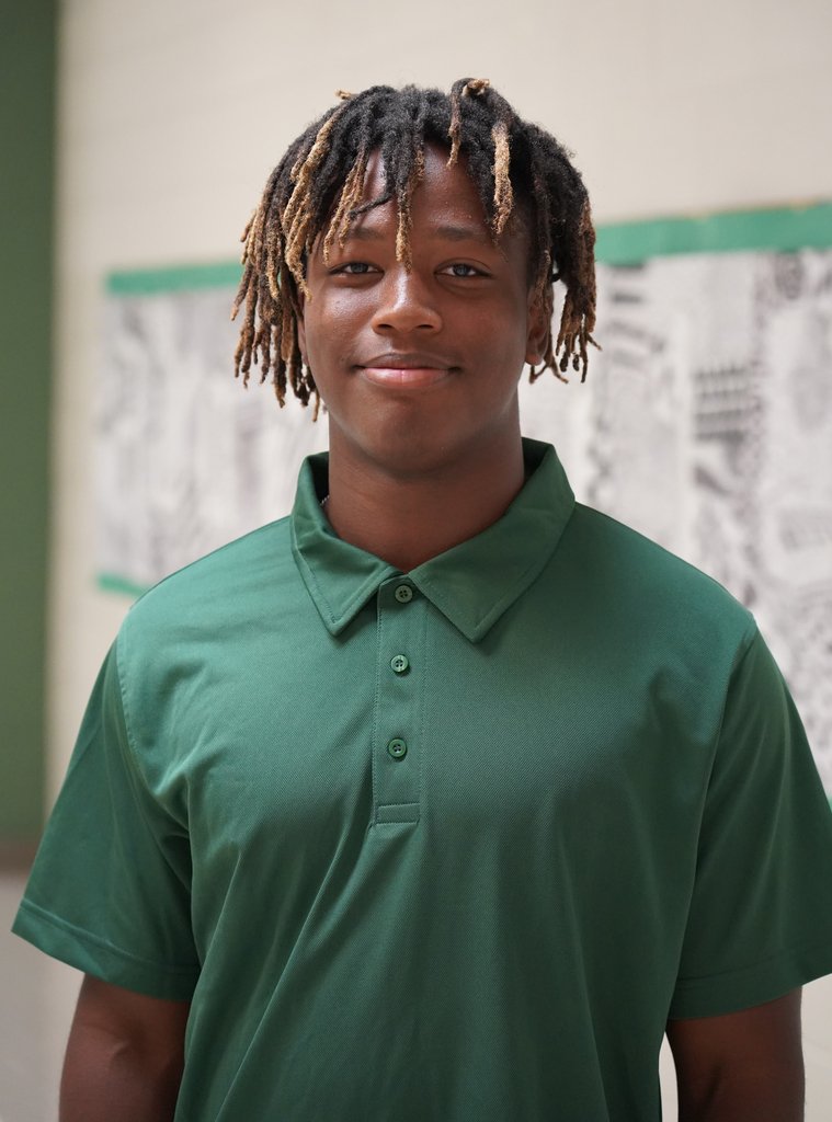 STUDENT SPOTLIGHT: Chris Roper
Chris, a senior at AHS, plays football, basketball, and baseball. While maintaining good grades, Chris is also entertaining multiple Division I football offers and interest from HARVARD, DARTMOUTH, and the UNIVERSITY OF PENNSYLVANIA!