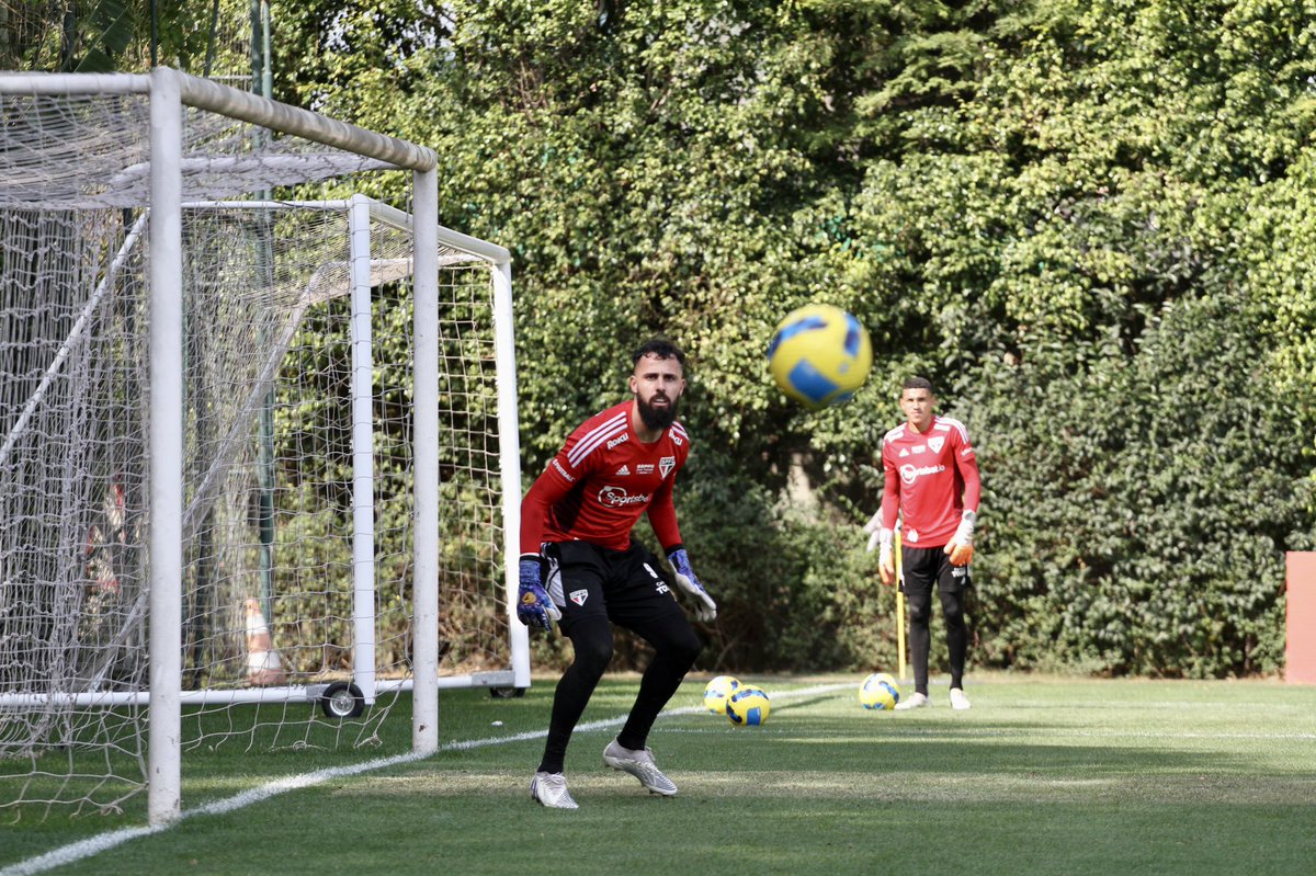 Último treino antes da decisão pela @CopadoBrasil!

Garanta seu ingresso > spfc.totalacesso.com

#VamosSãoPaulo 🇾🇪